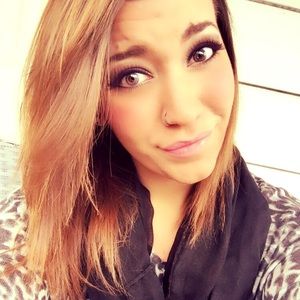 Meet your Posher, Jade