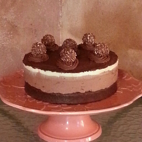 Meet your Posher, Tia - Picture 1 of 1