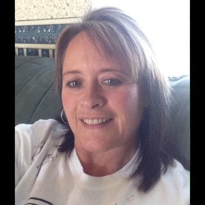 Meet your Posher, Debbie