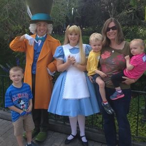 Meet your Posher, Kim