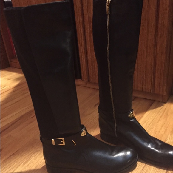 🎉HP10-16-15🎉🎀MK BLACK BOOTS🎀 - Picture 2 of 4