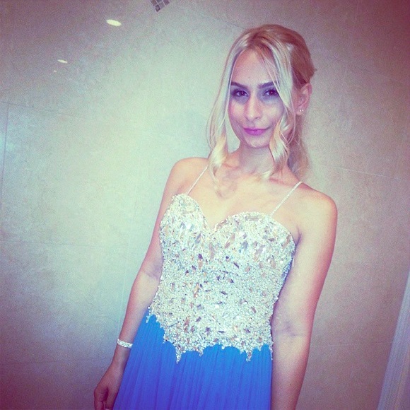 Terani Couture Turquoise Evening Gown w Crystals - Picture 1 of 4