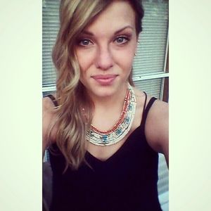 Meet your Posher, Ali