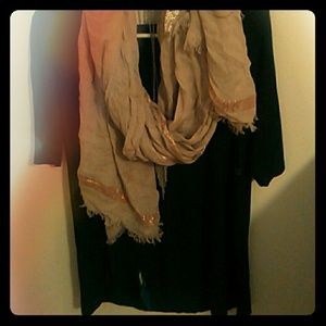 NWT Simply Vera, Vera Wang Scarf