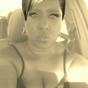 Meet your Posher, Alicia