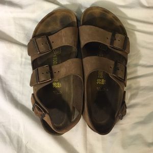 Lightly Worn Birkenstocks 🎀