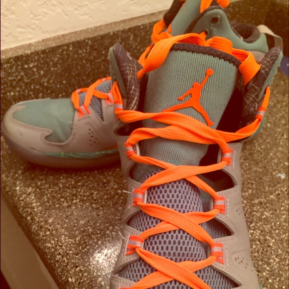 Melo 10's special Christmas edition