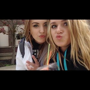 Meet your Posher, Hailey