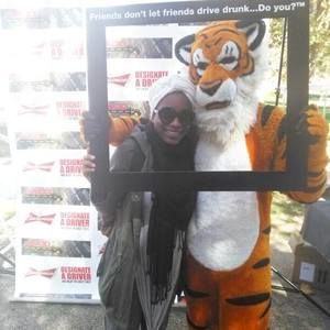 Meet your Posher, Nia