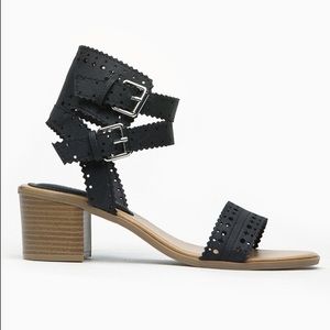 Wild Diva Black Open Toe Sandal Chunk Heel
