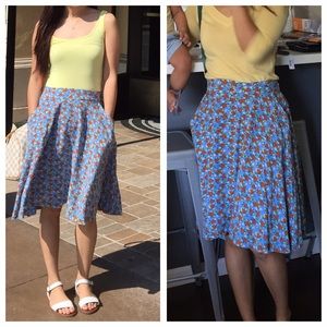 Floral skirt with pockets