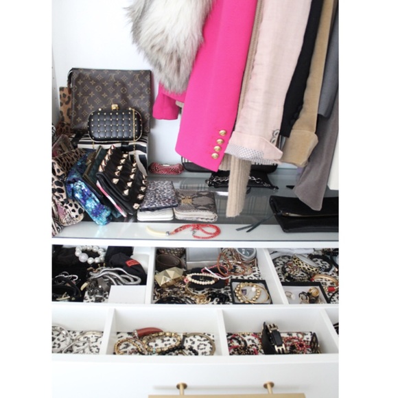 Come inside! 🎀 - Picture 2 of 3