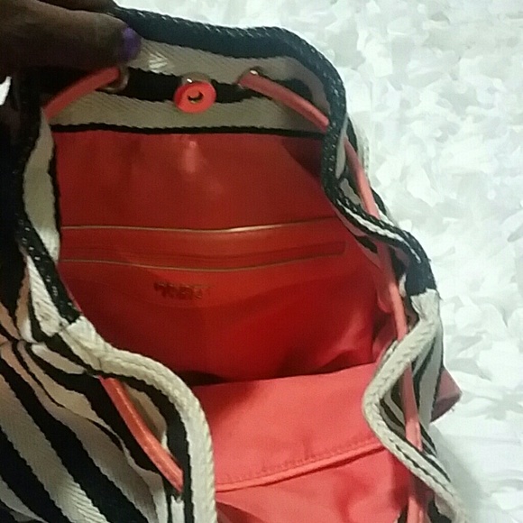 Cute draw string ,snap close back pack - Picture 2 of 4