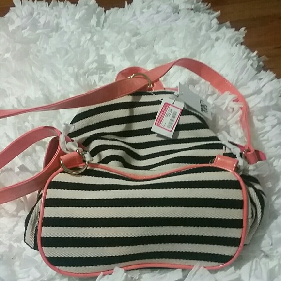 Cute draw string ,snap close back pack - Picture 3 of 4