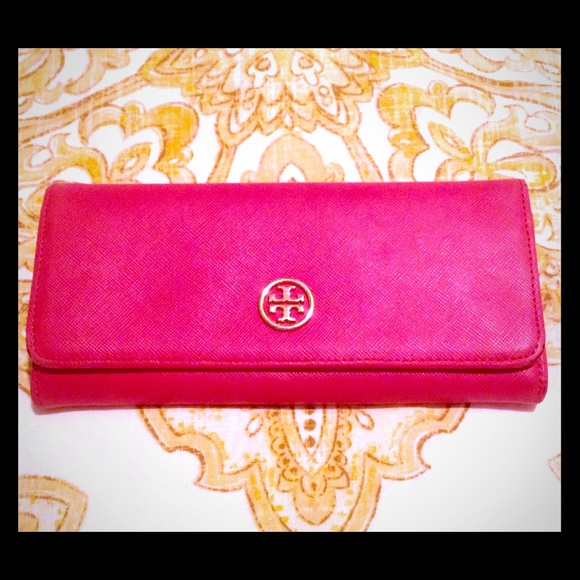Tory burch wallet