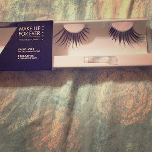 Perfect Halloween lashes! So beautiful!