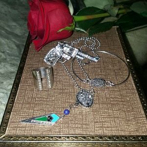 @courtney🌹5 ring & 2 druzy Item Jewelry Bundle!🌹