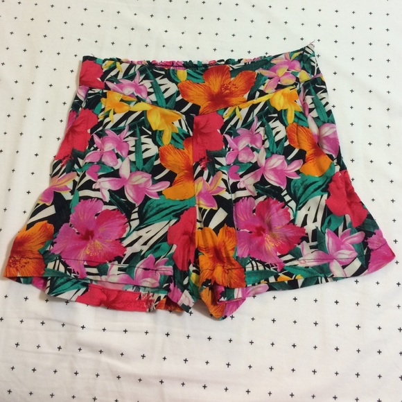 midrise shorts