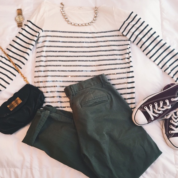 GAP Pants - • GAP broken in khakis •