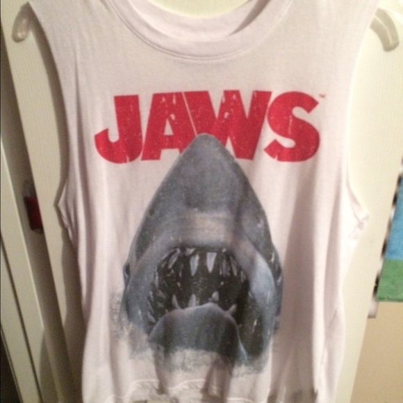 Jaws muscle tee