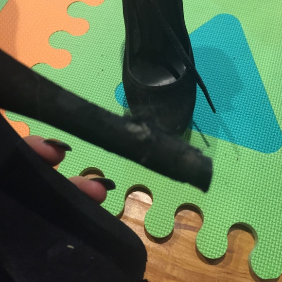 High heels - Picture 2 of 4