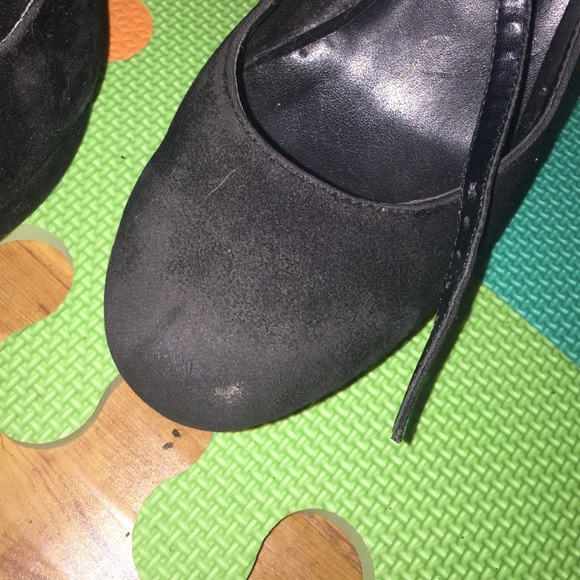 High heels - Picture 4 of 4