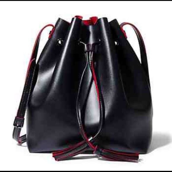 Steve Madden Handbags - Steve Madden bucket bag- BGEMMAA-rare find!