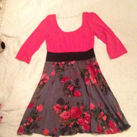Xhilaration two-tone waist-cinching dress