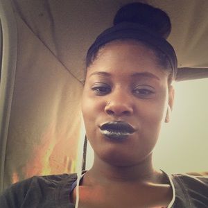 Meet your Posher, Billasia