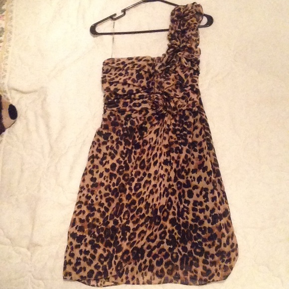 Cheetah print elegant one-shoulder minidress