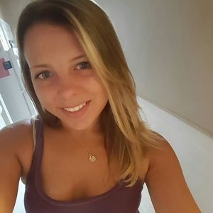 Meet your Posher, Olivia