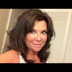 Meet your Posher, Sharon