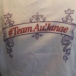 Meet your Posher, Kendra