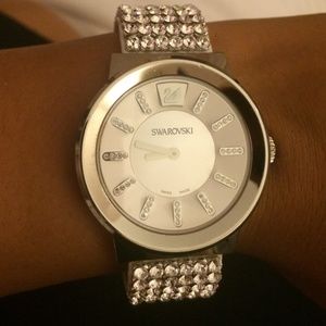 Gorgeous Swarovski woman's watch