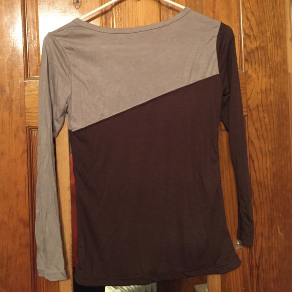 Brown and cream colored shirt - Picture 3 of 3