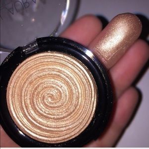 Laura Geller Baked Gelato Swirl in Gilded Honey