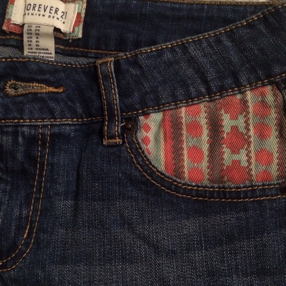 Shorts - Picture 2 of 3