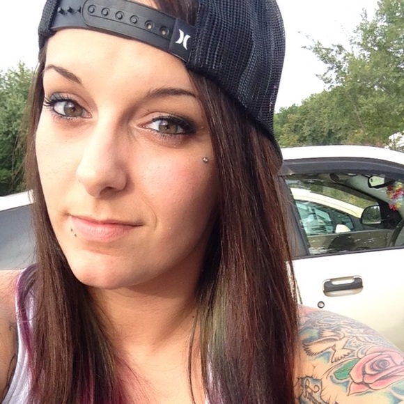 Meet your Posher, Nicole