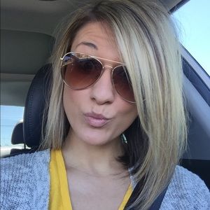 Meet your Posher, Amanda