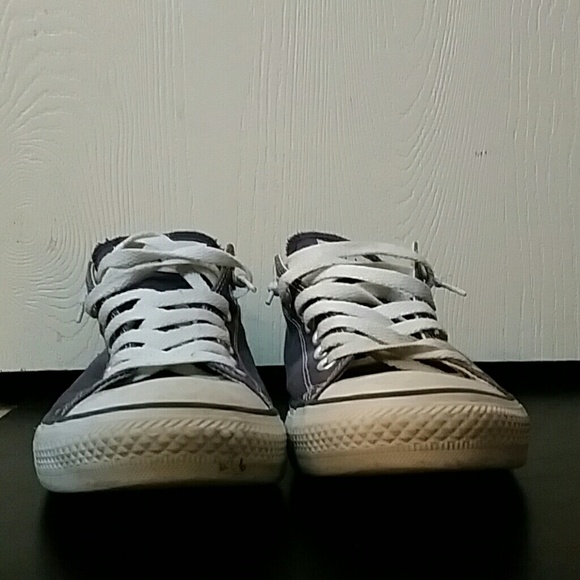 Low Cut Converse Chuck Taylors