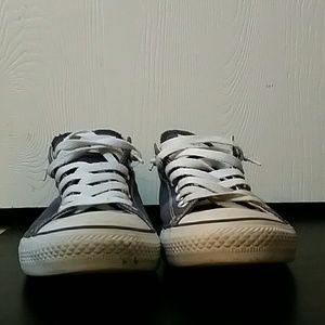Low Cut Converse Chuck Taylors