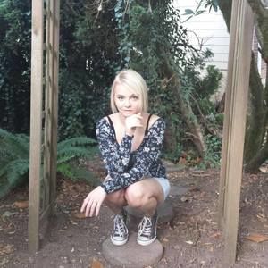 Meet your Posher, Brittney