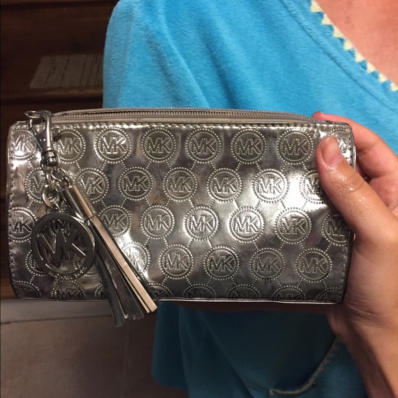 Authentic Michael kors makeup bag