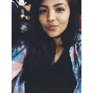 Meet your Posher, Melanie