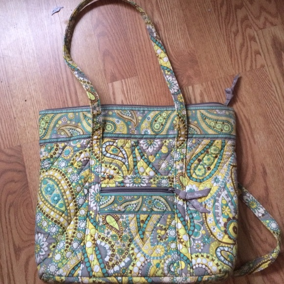 Vera Bradley floral hand bag