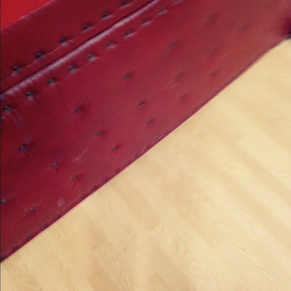 Meet your Posher, Emily - Picture 1 of 1