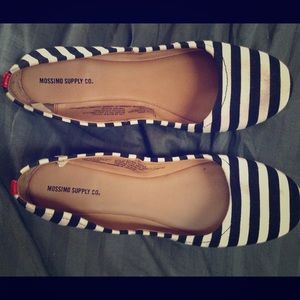 Cute casual flats