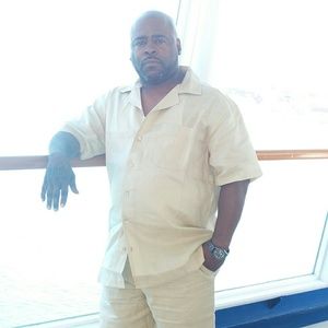 Meet your Posher, Guy