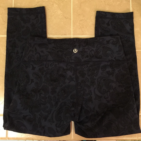 🎈SOLD🎈lulu wu paisley Capri - Picture 3 of 3