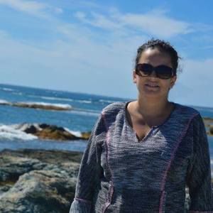 Meet your Posher, Elizabeth